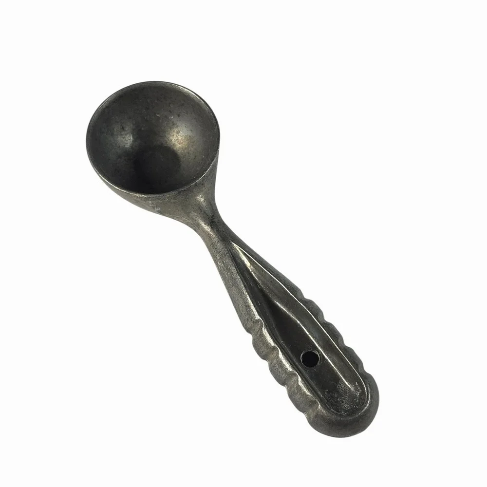Vintage Ice Cream Scoop Silver Cast Aluminum Ribbed Handle